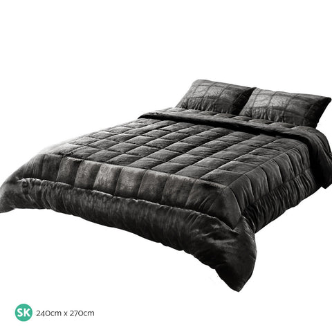 Image of Giselle Bedding Faux Mink Quilt Super King Charcoal